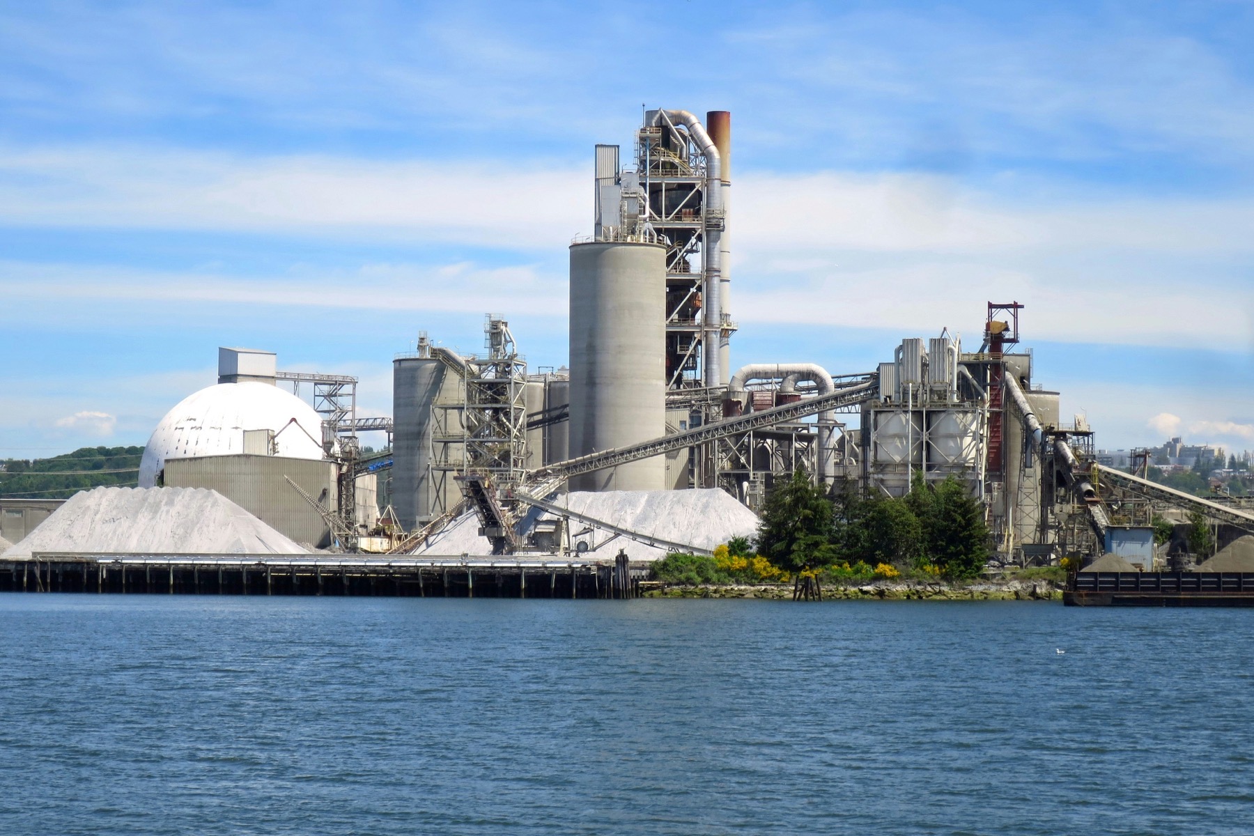 Heavy industrial plant representing hard-to-abate sector decarbonization